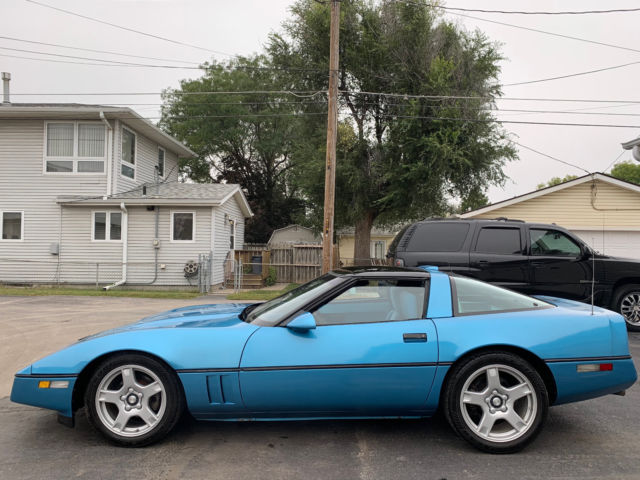 1987 Chevrolet Corvette - photo 2