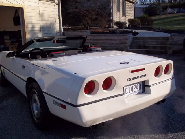 1987 Chevrolet Corvette Leather - photo 2