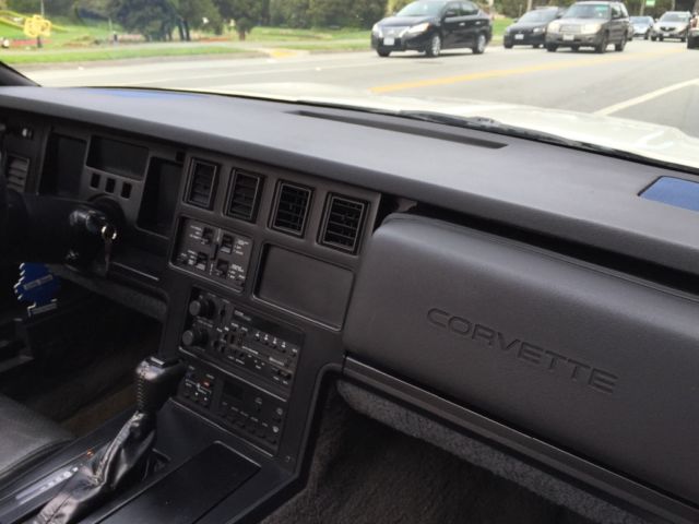 1987 Chevrolet Corvette - photo 11
