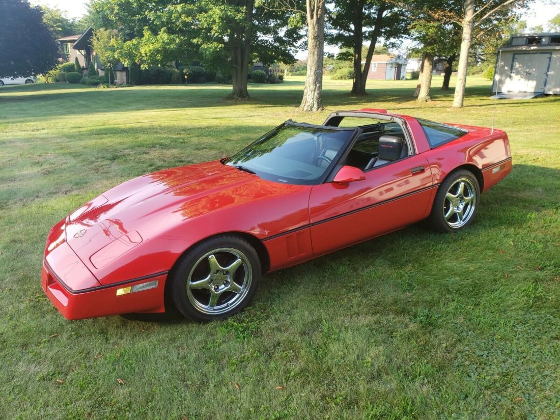 1987 CHEVROLET CORVETTE HATCHBACK.5.7L V 8/TUNED PORT MOTOR- AUTOMATIC W/ODRIVE 1987 Chevrolet Corvette
