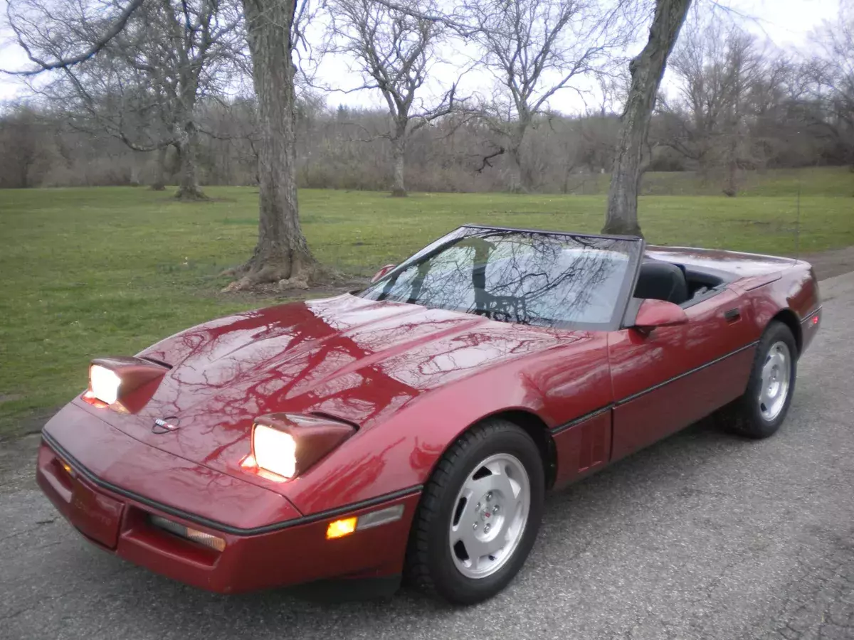 1987 Chevrolet Corvette L98 1987 Chevrolet Corvette L98 *NO RESERVE* Convertible