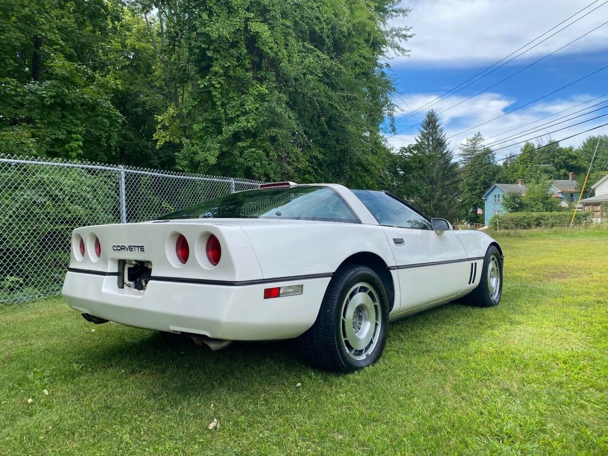 1987 Chevrolet Corvette - photo 3