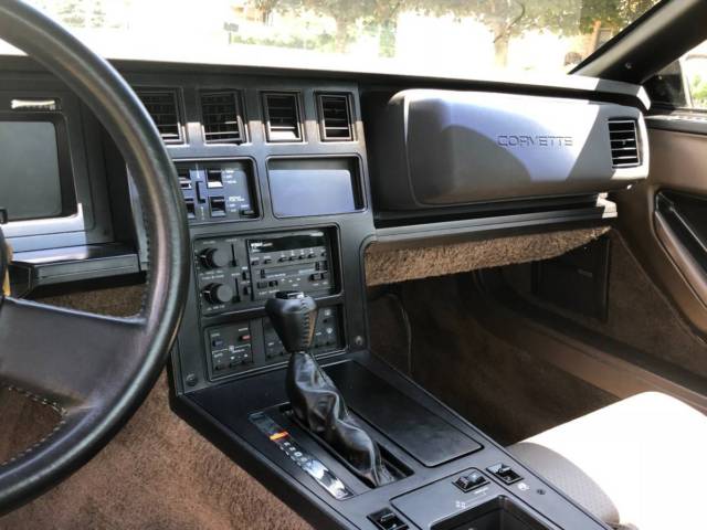 1987 Chevrolet Corvette - photo 11