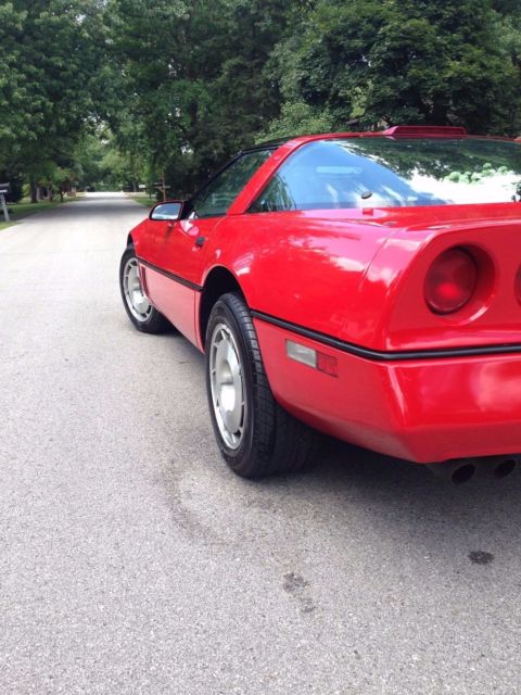 1987 Chevrolet Corvette C-4 - photo 3