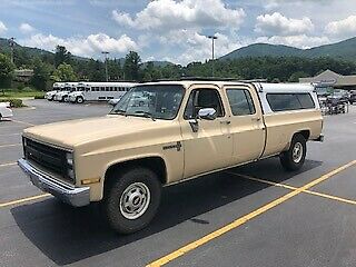 1987 Chevrolet Crew Cab R20 2WD 1987 Chevrolet Other Pickups Custom Deluxe