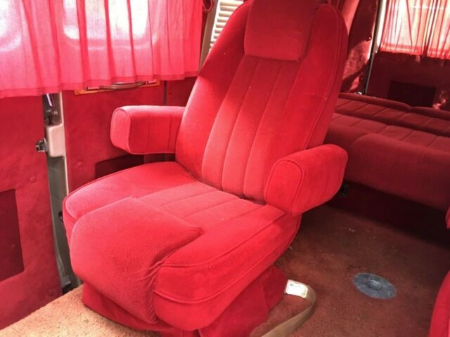 1987 Chevrolet G20 Van - photo 3