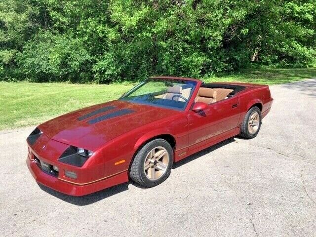 1987 Chevrolet IROC Camaro Convertible 5 speed Manual, Z28 Original Unrestored 1987 Chevrolet Camaro IROC