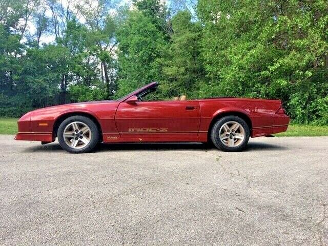 1987 Chevrolet Camaro IROC - photo 2