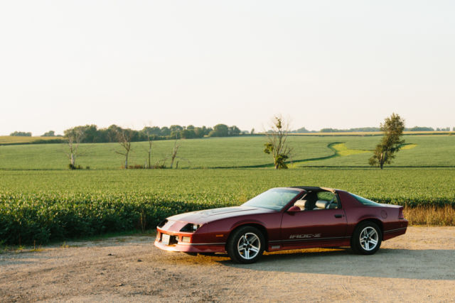 1987 Chevrolet Camaro - photo 2