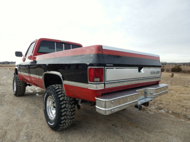 1987 Chevrolet C/K Pickup 2500 Silverado - photo 3