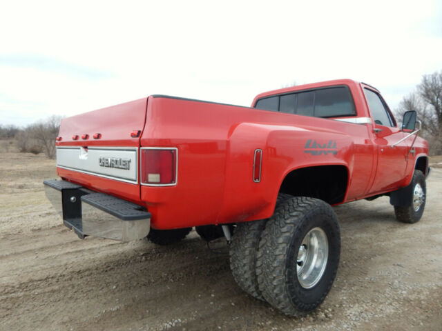 1987 Chevrolet C/K Pickup 3500 Silverado - photo 6