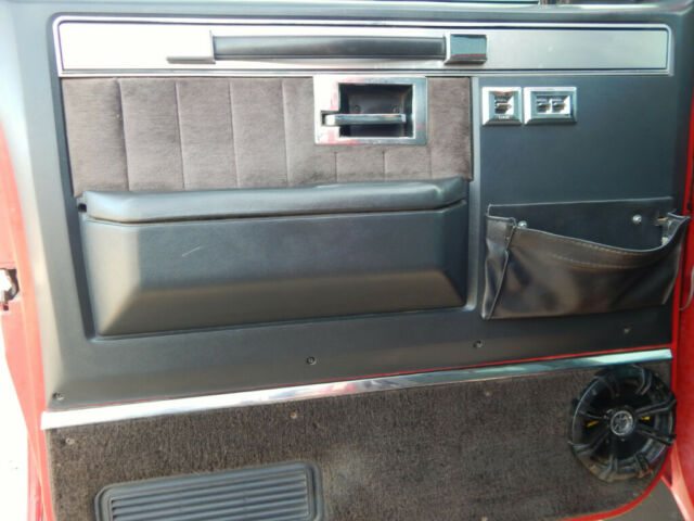 1987 Chevrolet C/K Pickup 3500 Silverado - photo 9