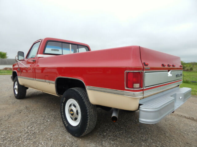 1987 Chevrolet C/K Pickup 3500 Silverado - photo 3