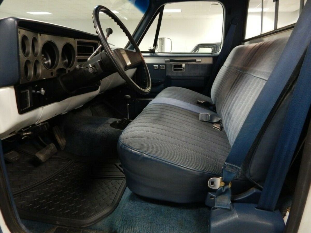 1987 Chevrolet C/K Pickup 3500 Silverado - photo 7