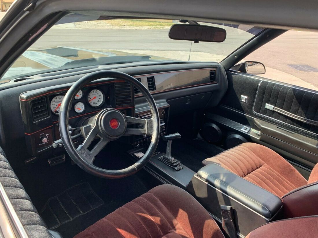 1987 Chevrolet Monte Carlo - photo 11