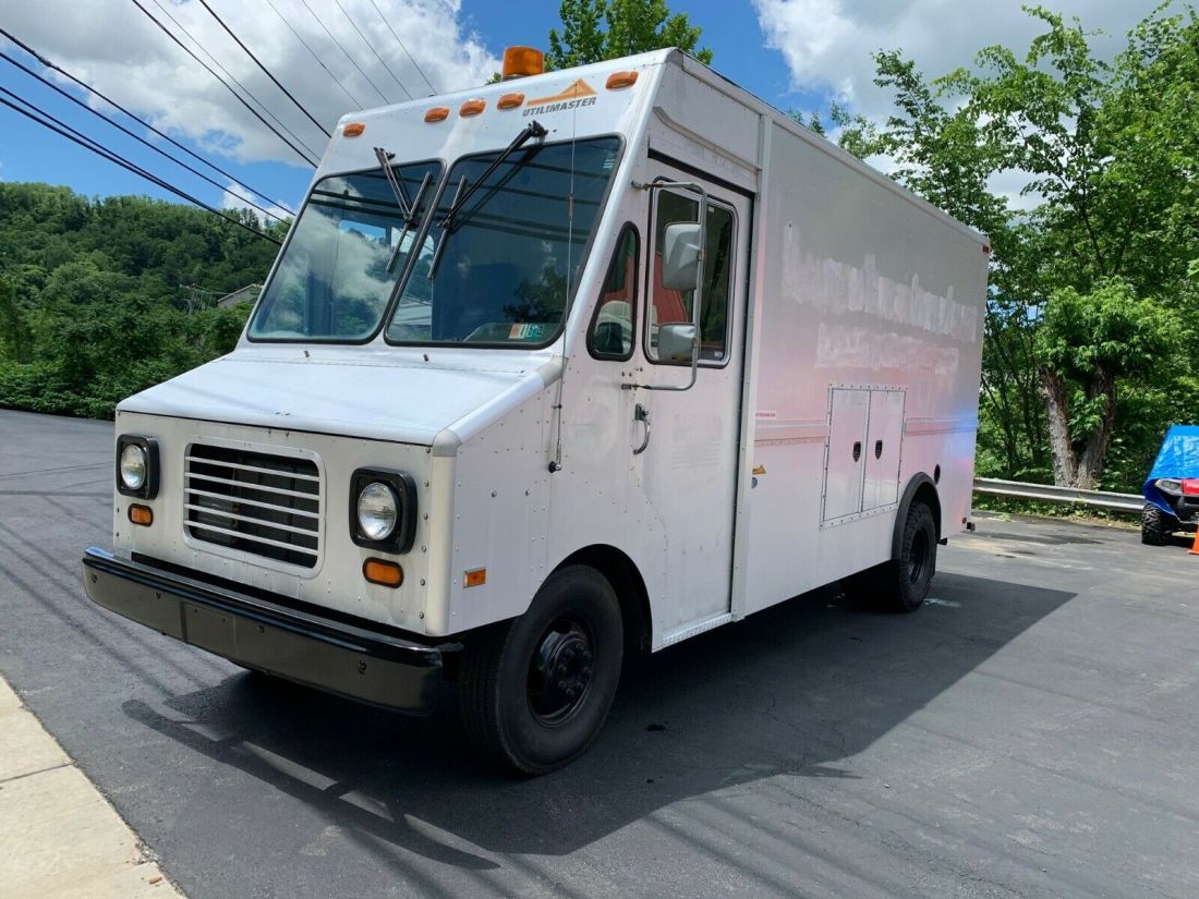 1987 Chevrolet P30 step van box truck 1987 Chevrolet Truck