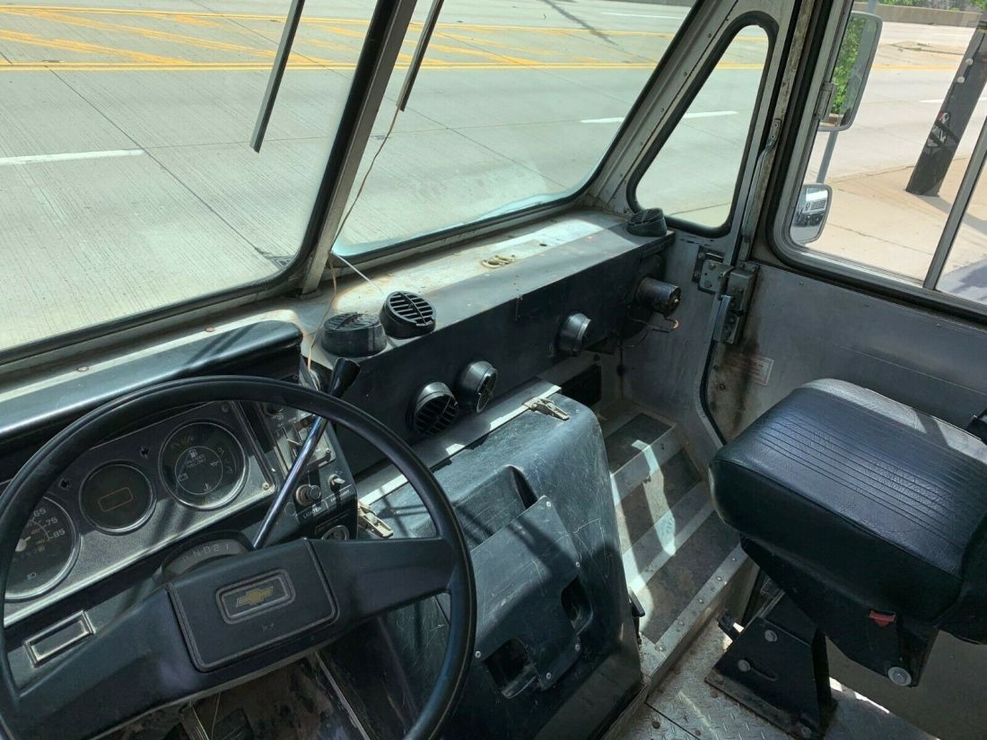 1987 Chevrolet Truck - photo 10