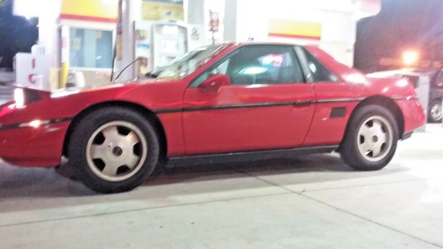 1987 Pontiac Fiero Black - photo 7