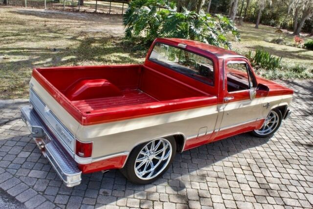 1987 Chevrolet Silverado 1500 Silverado Resto-Mod / New Leather Interior - photo 10