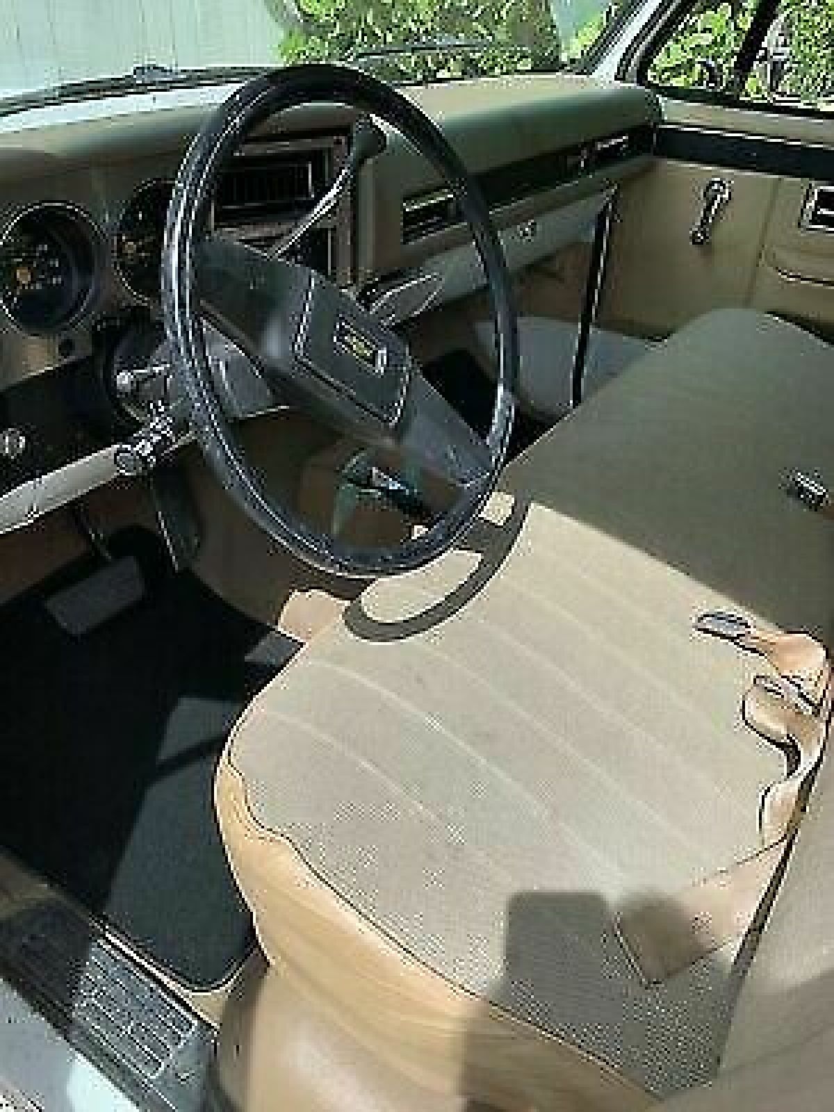 1987 Chevrolet R20 - photo 2