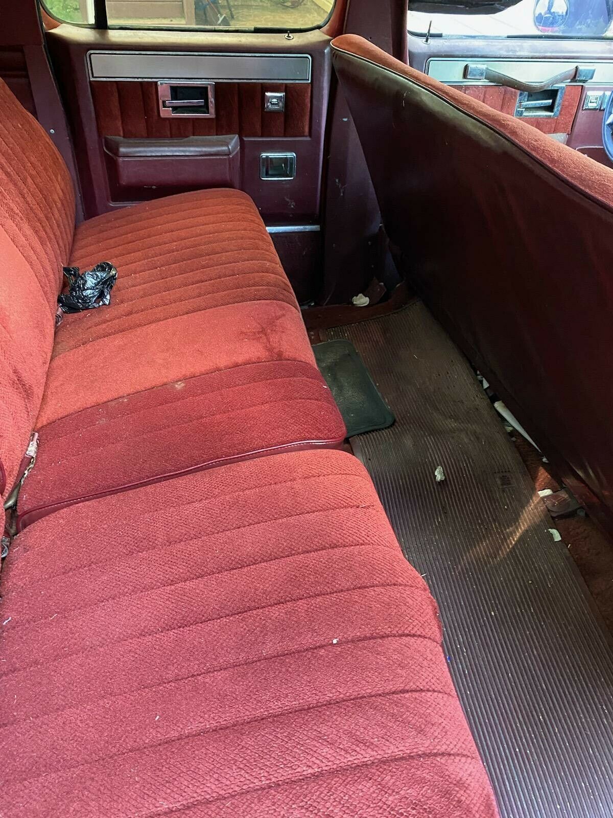 1987 Chevrolet R20 Suburban R20 - photo 4