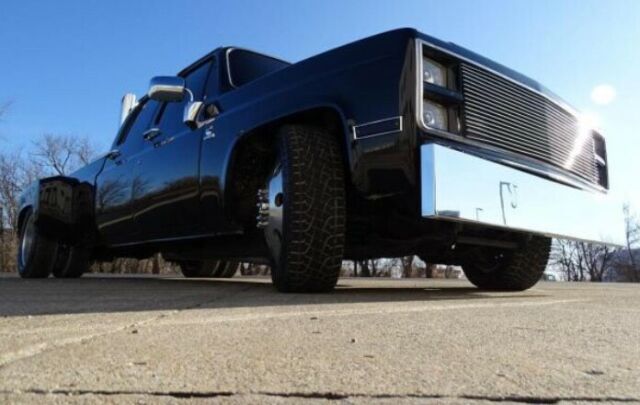 1987 Chevrolet C/K Pickup 3500 Silverado - photo 2