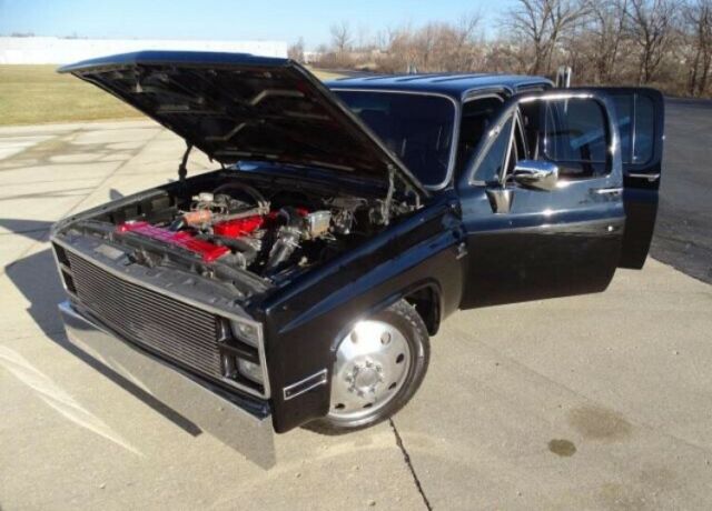 1987 Chevrolet C/K Pickup 3500 Silverado - photo 3