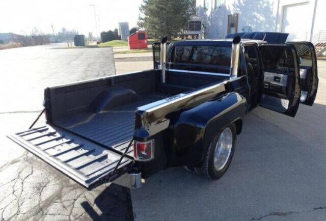1987 Chevrolet C/K Pickup 3500 Silverado - photo 4