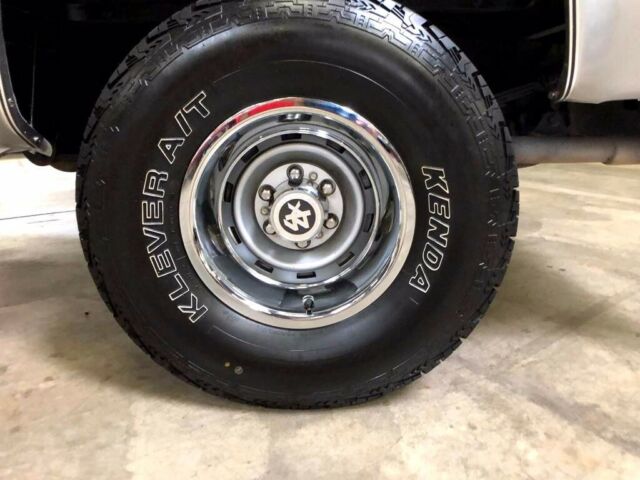 1987 Chevrolet Other Pickups V10 Silverado - photo 10