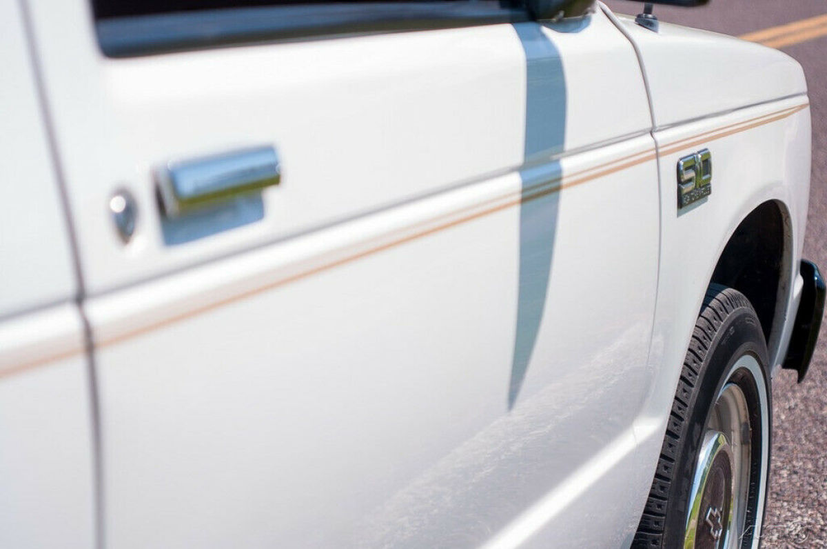 1987 Chevrolet S-10 Sport - photo 8