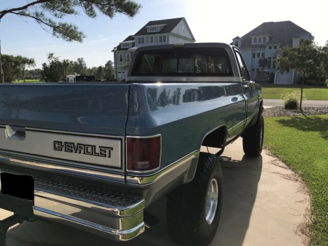 1987 Chevrolet Silverado 1500 Silverado R10 4x4 - photo 8