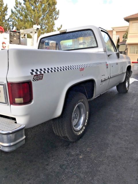 1987 Chevrolet C-10 SILVERADO - photo 2
