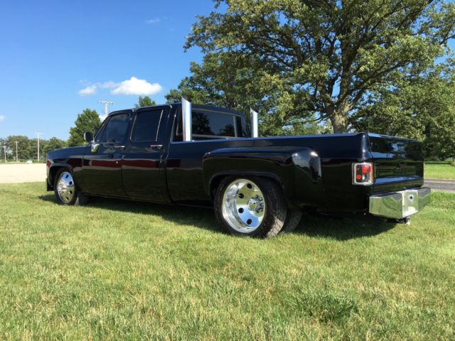 1987 Chevrolet C/K Pickup 3500 Custom - photo 4
