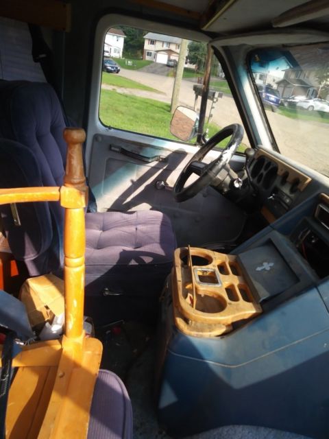 1987 Chevrolet G20 Van Sport - photo 7