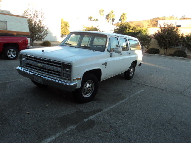 1987 chevrolet suburban 2500 Suburban c20 Scottsdale 6-2 Diesel 1987 Chevrolet Suburban