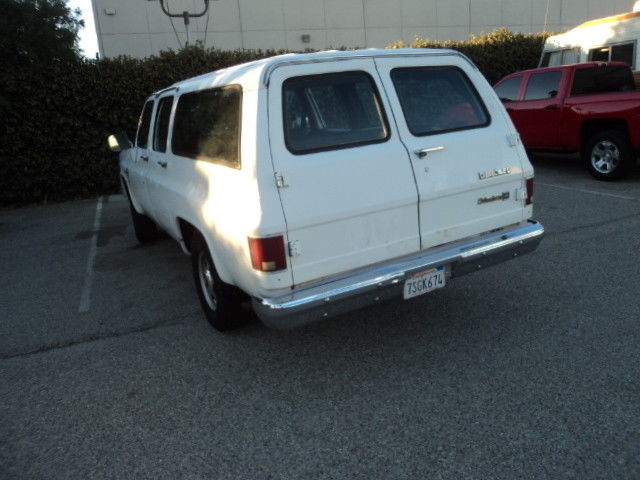1987 Chevrolet Suburban - photo 6