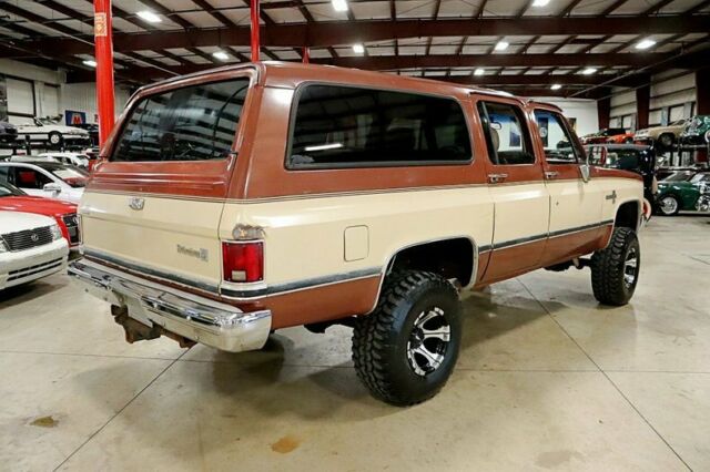 1987 Chevrolet Suburban -- - photo 5