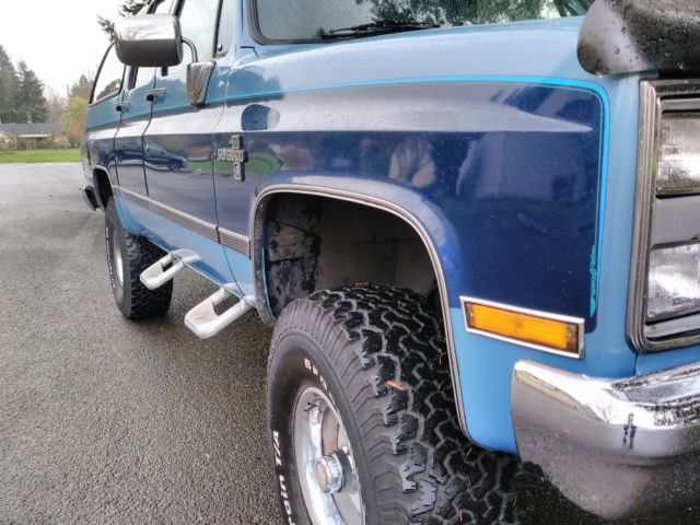 1987 Chevrolet Suburban Silverado 4x4 1500 2500 - photo 10