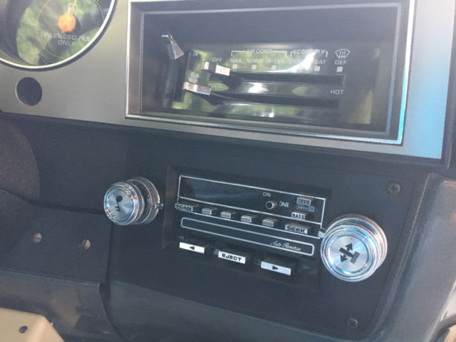 1987 Chevrolet Suburban Silverado - photo 9