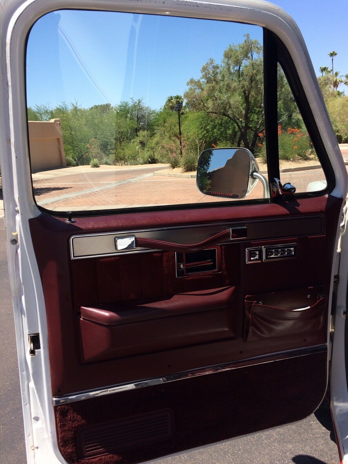 1987 Chevrolet Suburban - photo 13