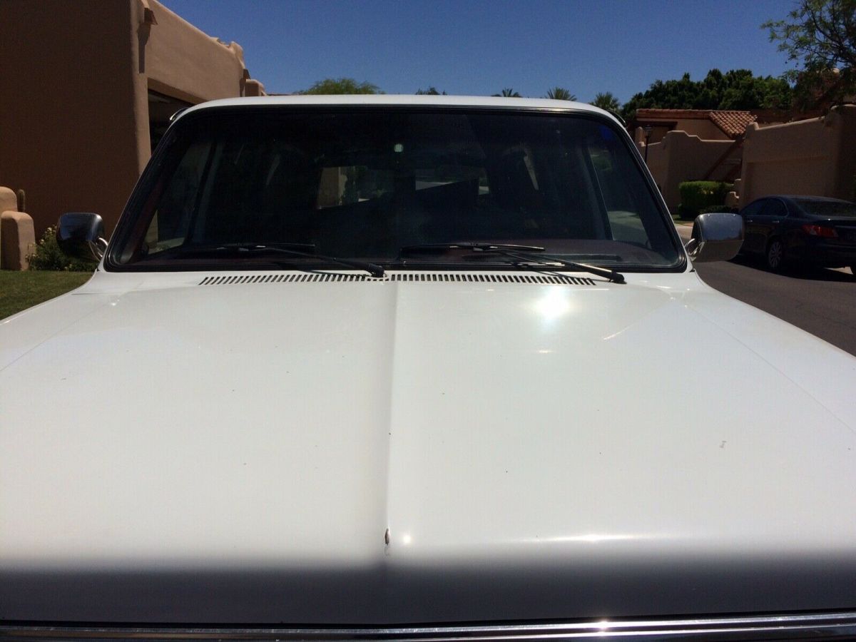 1987 Chevrolet Suburban - photo 5