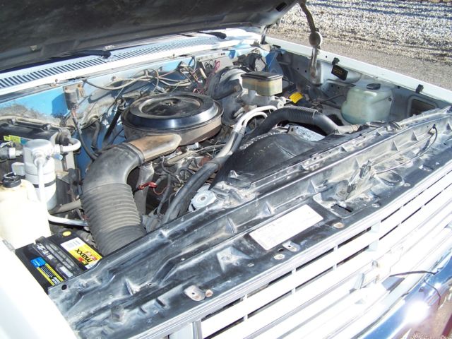 1987 Chevrolet Suburban Silverado Sport Utility 4-Door - photo 13