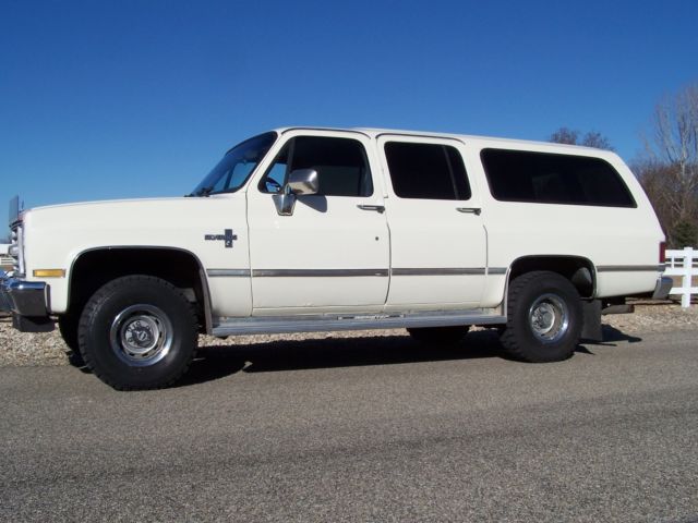 1987 Chevrolet Suburban Silverado Sport Utility 4-Door - photo 3