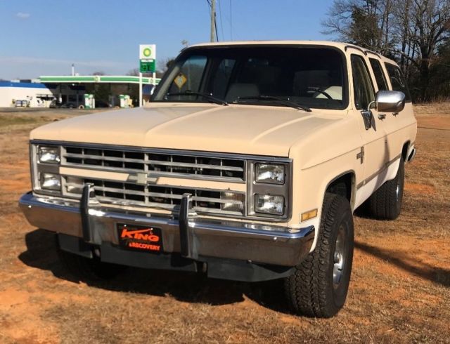 1987 Chevrolet Suburban Silverado Sport Utility 4-Door - photo 2