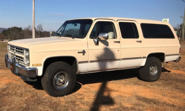1987 Chevrolet Suburban Silverado Sport Utility 4-Door - photo 3