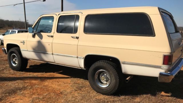 1987 Chevrolet Suburban Silverado Sport Utility 4-Door - photo 4
