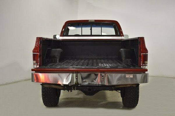 1987 Chevrolet C/K Pickup 1500 V20 4WD Regular Cab - photo 10