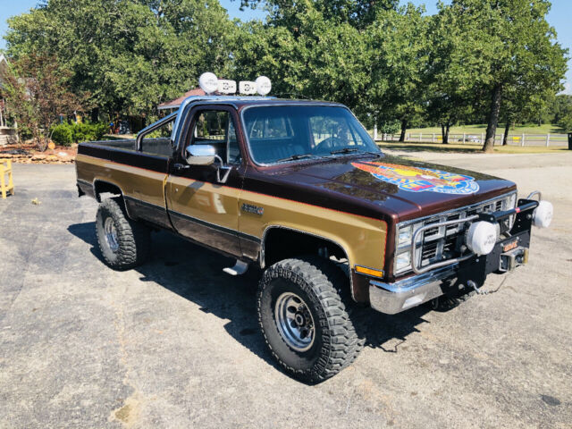 1987 Chevrolet V20 Regular Cab 4WD