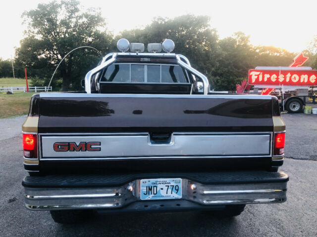 1987 Chevrolet V20 Regular Cab 4WD - photo 11