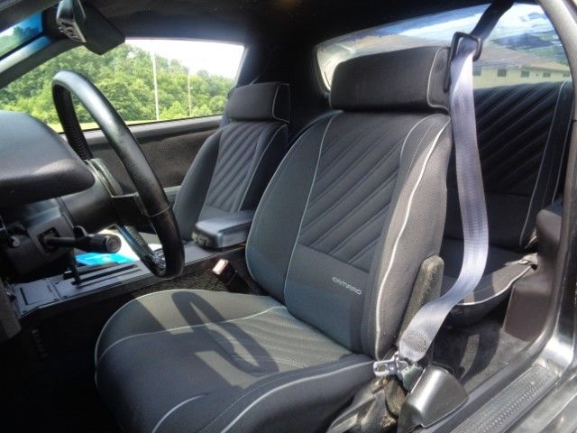 1987 Chevrolet Camaro iroc Z - photo 6